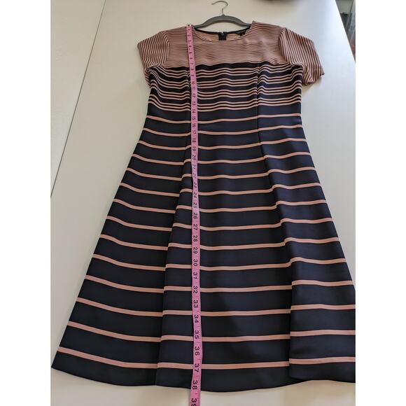 Ann Taylor Dress Fit Flare Ombre Striped Career Neutral Blue Pink Classic Size 8 - Picture 12 of 12